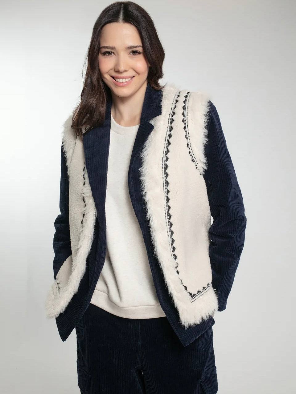 Nooki Dannika Gilet in Cream