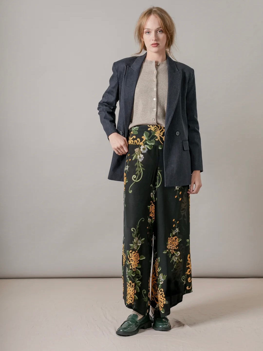 One Hundred Stars Palazzo Pants Chrysanthemum Black