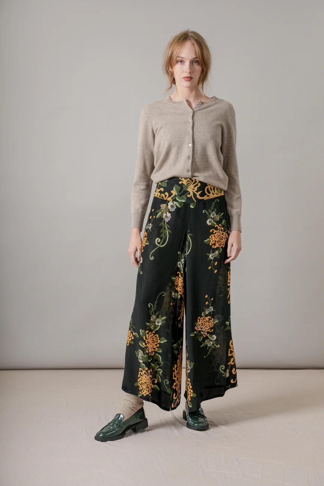 One Hundred Stars Palazzo Pants Chrysanthemum Black